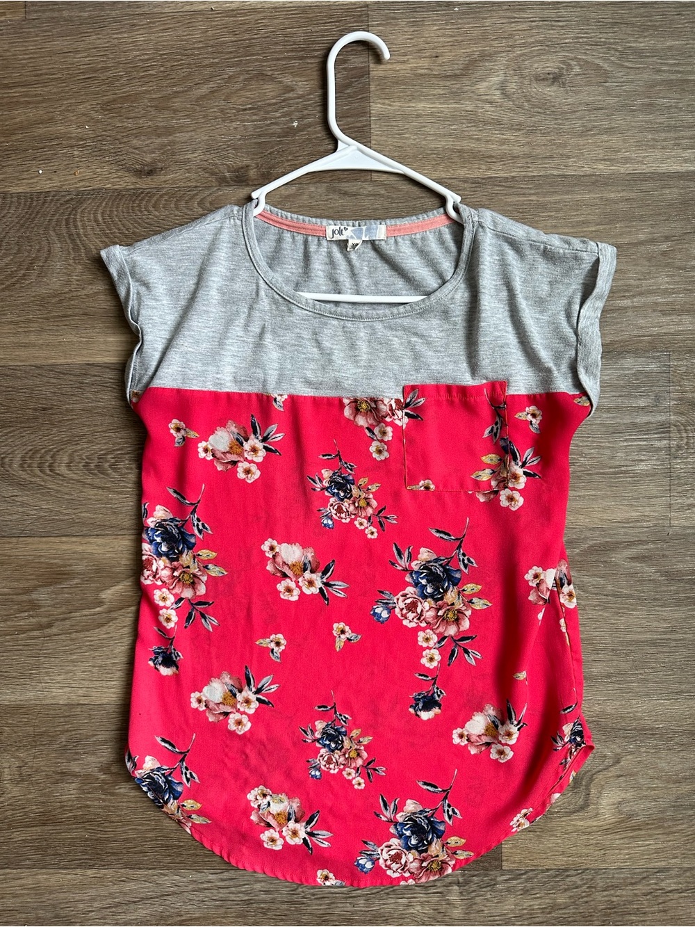 Jolt Floral Colorblock Mixed Media Cap Sleeve Pocket Blouse Top Gray Pink XS